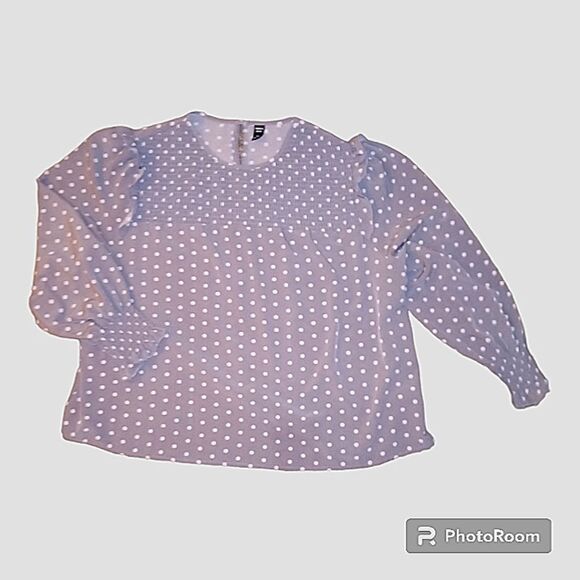 SHEIN Tops - SHEIN Curve Gray White Polka Dot Top Shirred Ruffles Size 4X